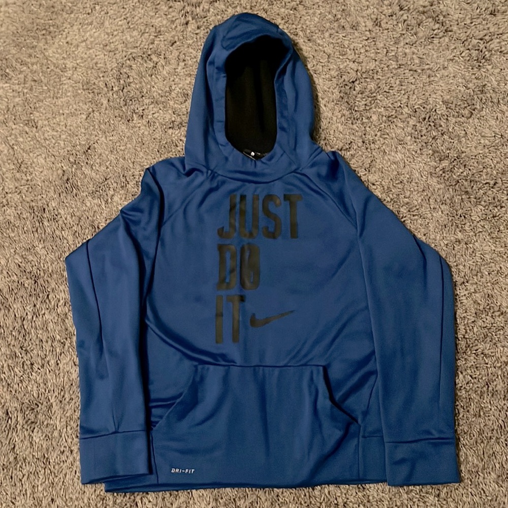 YL Nike Dri-fit hoodie